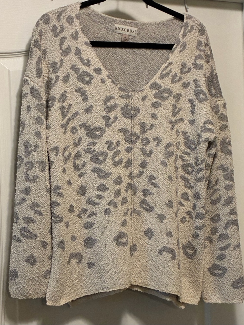 Knox Rose Soft Textured V-Neck Cream Sweater W/Gray Leopard Print Pattern
